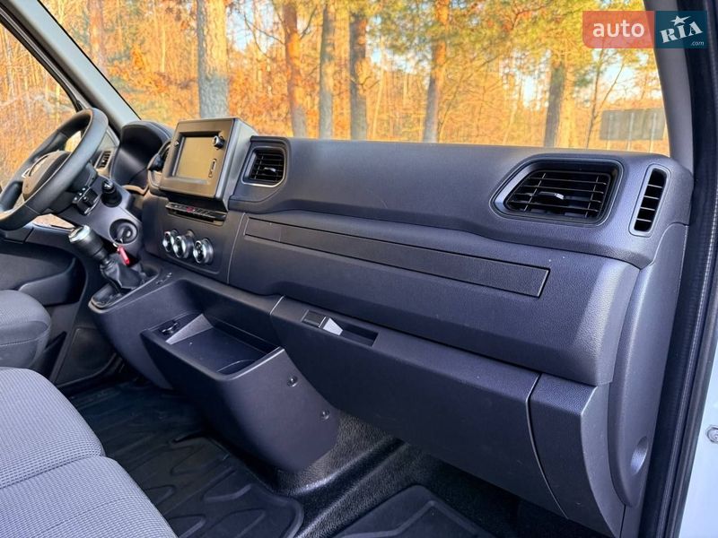Грузовой фургон Renault Master 2021 в Киеве
