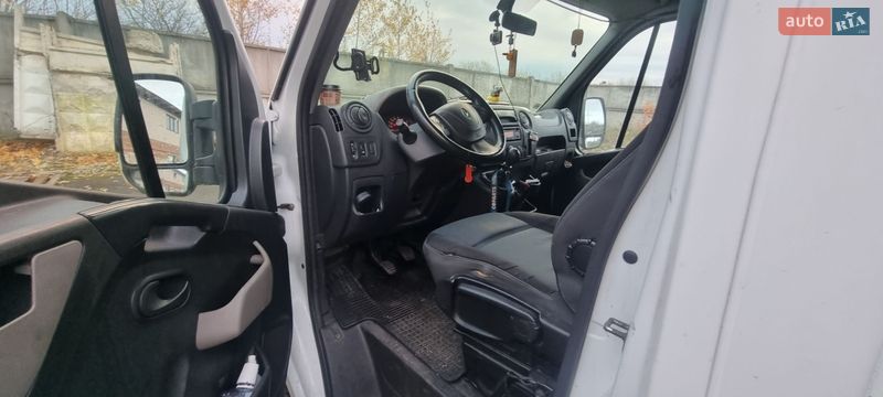 Автовоз Renault Master 2016 в Рівному