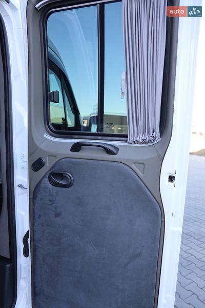 Платформа Renault Master 2020 в Луцьку