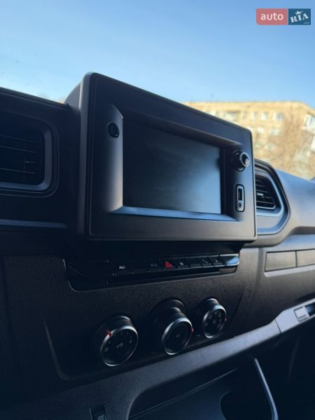 Грузовой фургон Renault Master 2021 в Дубно