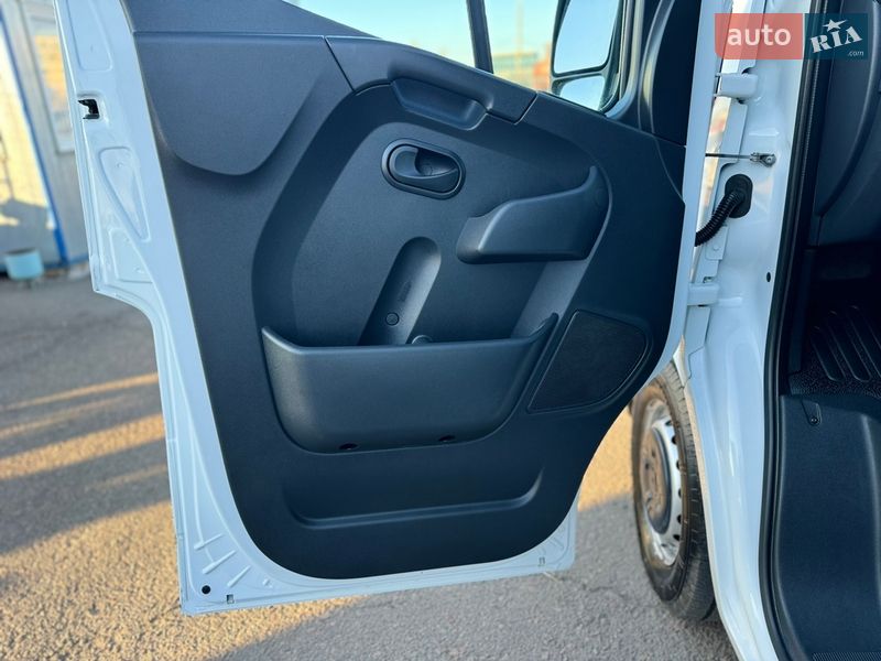 Грузовой фургон Renault Master 2021 в Киеве