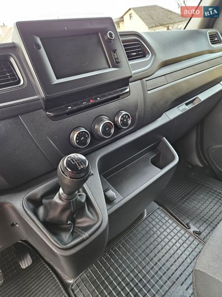 Вантажний фургон Renault Master 2022 в Дубні