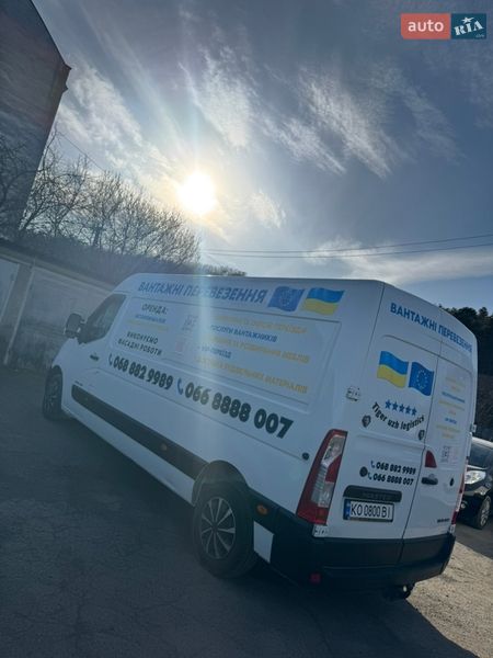Грузовой фургон Renault Master 2017 в Ужгороде