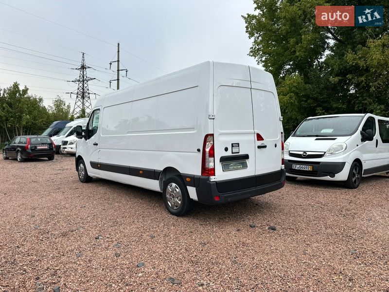 Вантажний фургон Renault Master 2021 в Рівному