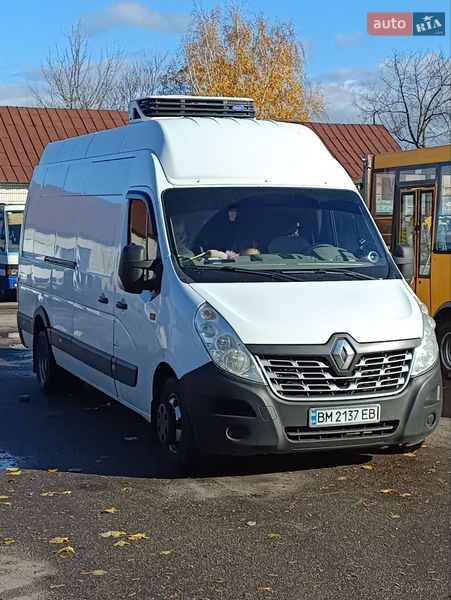 Вантажний фургон Renault Master 2015 в Сумах