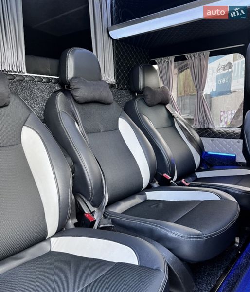Мікроавтобус Renault Master 2020 в Долині