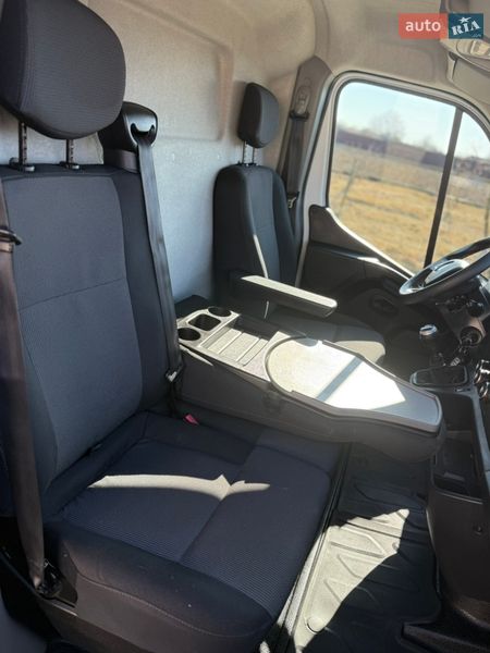Вантажний фургон Renault Master 2021 в Києві