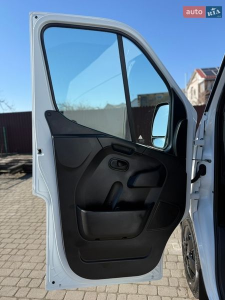 Вантажний фургон Renault Master 2021 в Києві