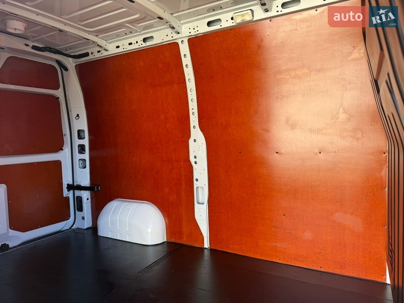 Грузовой фургон Renault Master 2021 в Киеве