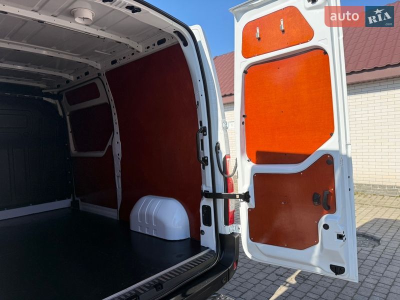 Вантажний фургон Renault Master 2021 в Києві