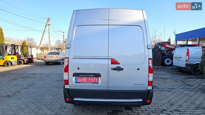 Грузовой фургон Renault Master 2021 в Радомышле