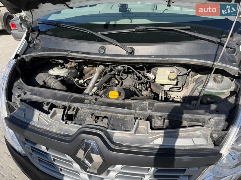 Грузовой фургон Renault Master 2016 в Кременчуге