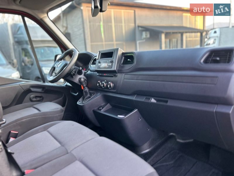 Вантажний фургон Renault Master 2024 в Хусті