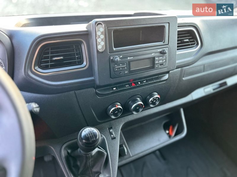 Вантажний фургон Renault Master 2024 в Хусті