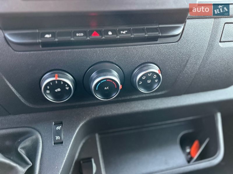 Вантажний фургон Renault Master 2024 в Хусті