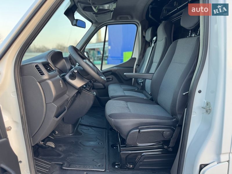 Грузовой фургон Renault Master 2019 в Дубно