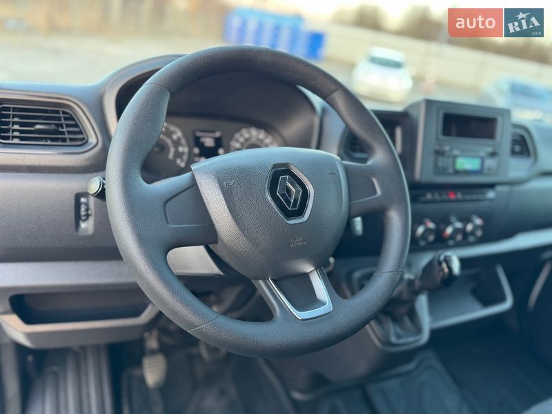 Грузовой фургон Renault Master 2019 в Дубно