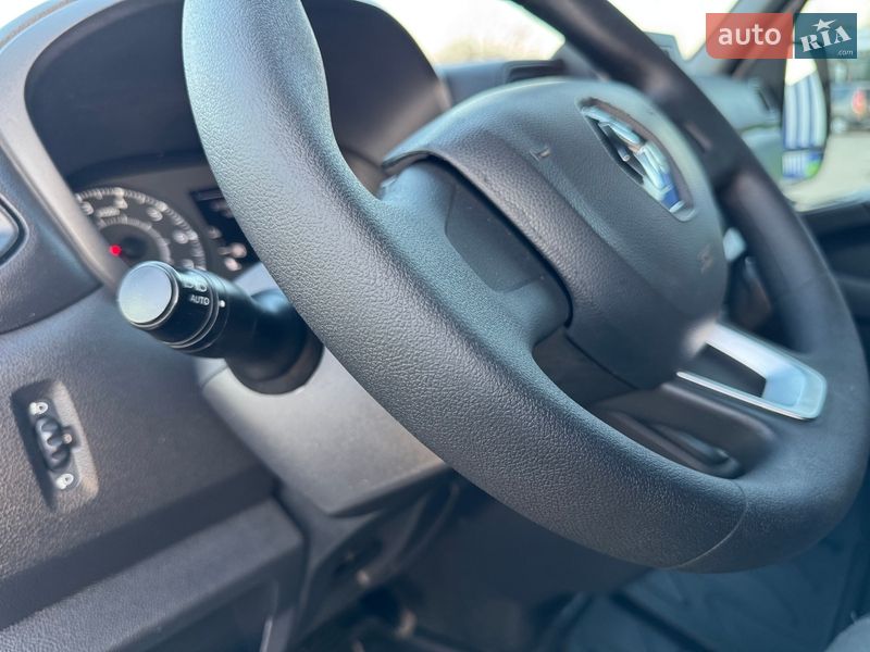 Грузовой фургон Renault Master 2019 в Дубно