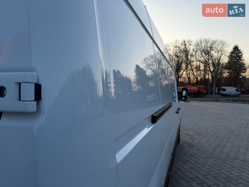 Вантажний фургон Renault Master 2023 в Дубні
