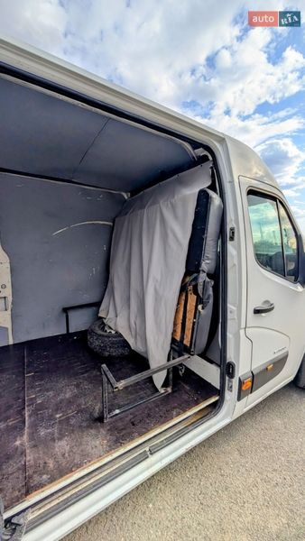 Грузовой фургон Renault Master 2010 в Стрые