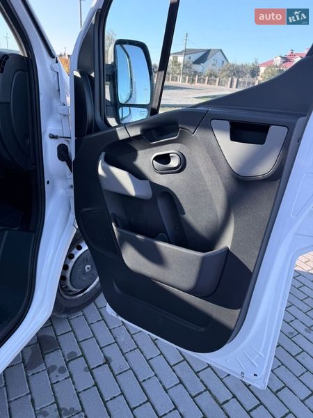 Грузовой фургон Renault Master 2018 в Бучаче
