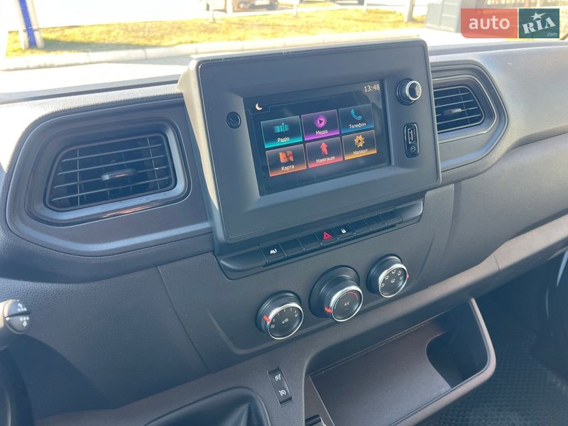 Грузовой фургон Renault Master 2023 в Черновцах