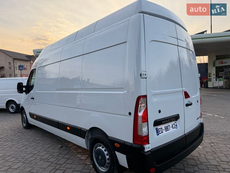 Грузовой фургон Renault Master 2017 в Дубно