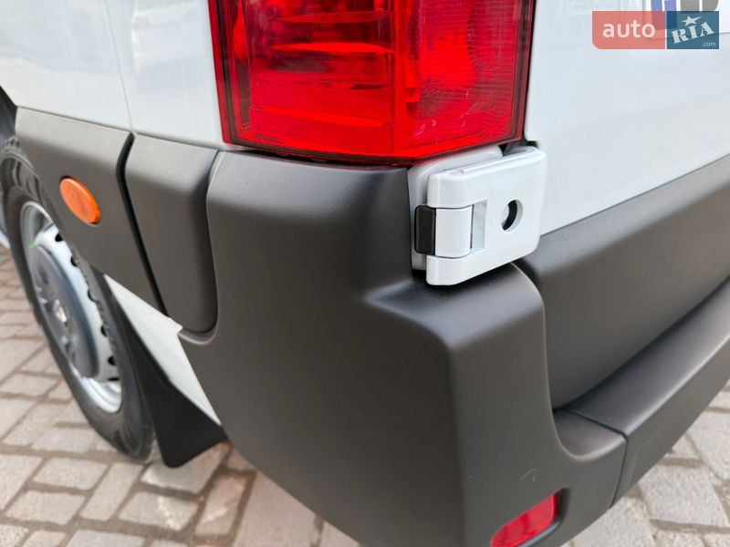 Грузовой фургон Renault Master 2017 в Дубно