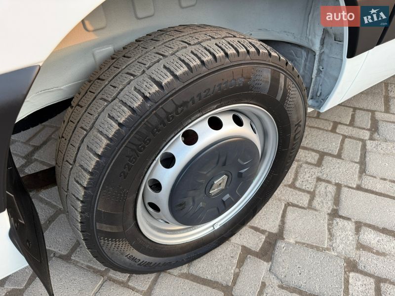 Грузовой фургон Renault Master 2017 в Дубно