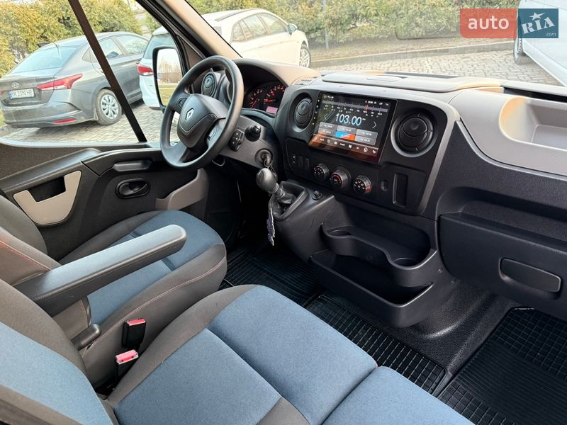 Грузовой фургон Renault Master 2017 в Дубно