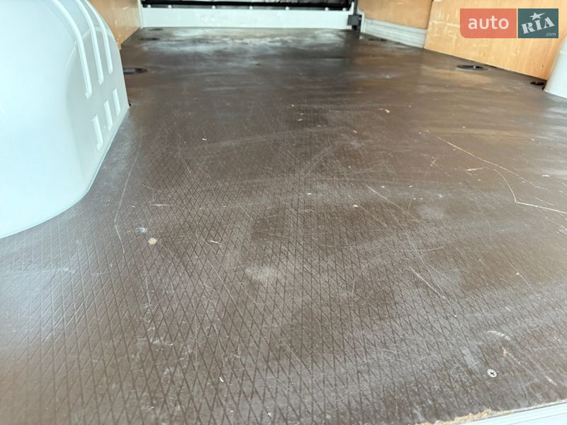 Грузовой фургон Renault Master 2017 в Дубно