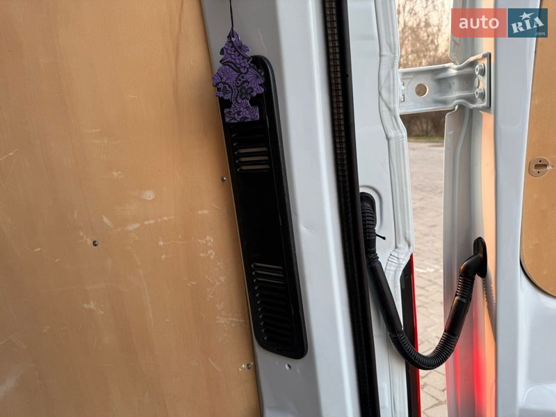 Грузовой фургон Renault Master 2017 в Дубно