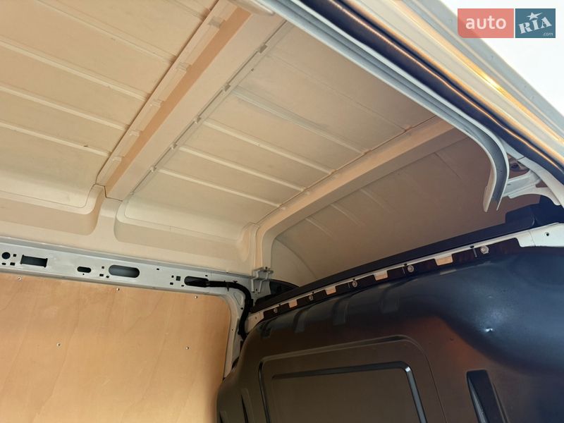 Грузовой фургон Renault Master 2017 в Дубно