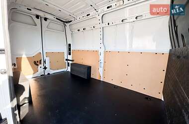 Микроавтобус грузовой (до 3,5т) Renault Master 2022 в Киеве