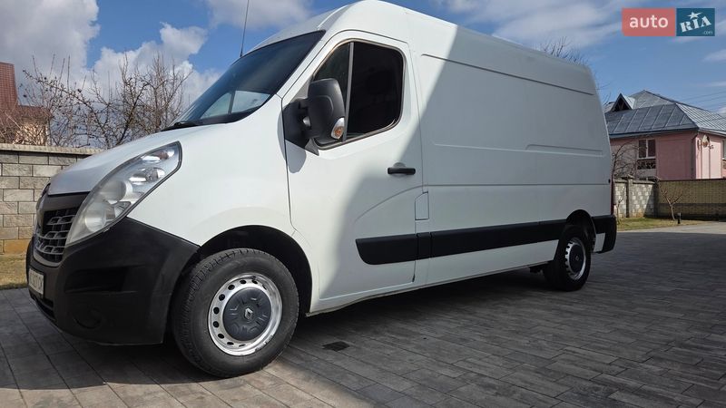 Вантажний фургон Renault Master 2015 в Луцьку