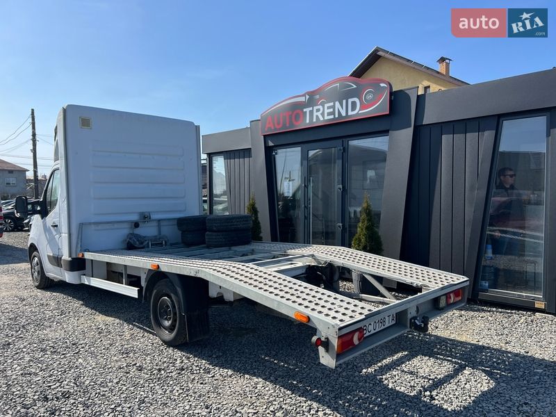 Евакуатор Renault Master 2019 в Львові
