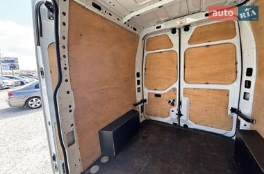 Грузовой фургон Renault Master 2017 в Львове