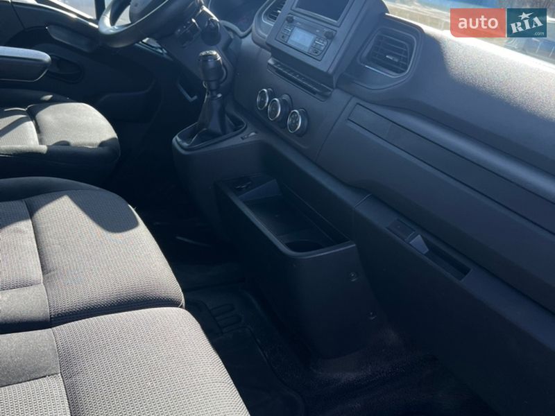 Вантажний фургон Renault Master 2022 в Дніпрі фото 13 Вантажний фургон Renault Master 2022 в Дніпрі