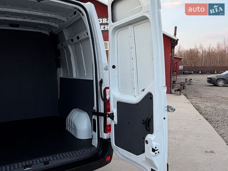 Вантажопасажирський фургон Renault Master 2016 в Млиніві фото 15 Вантажопасажирський фургон Renault Master 2016 в Млиніві