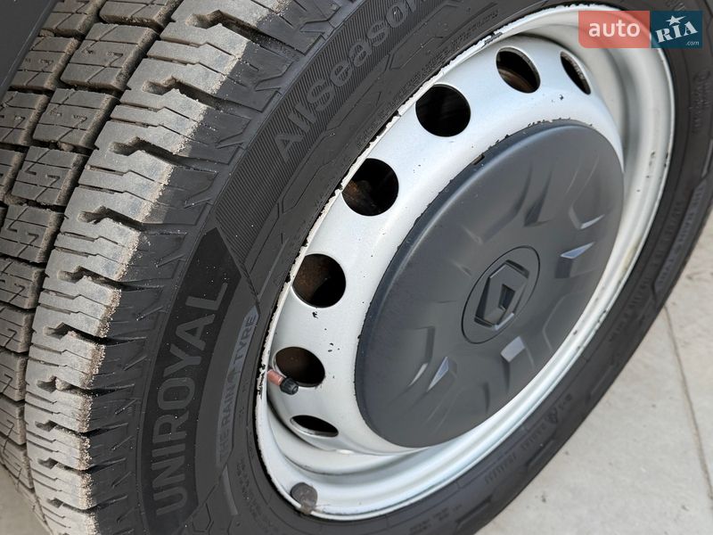 Вантажопасажирський фургон Renault Master 2016 в Млиніві фото 21 Вантажопасажирський фургон Renault Master 2016 в Млиніві