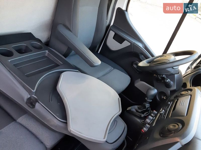 Грузовой фургон Renault Master 2018 в Полтаве