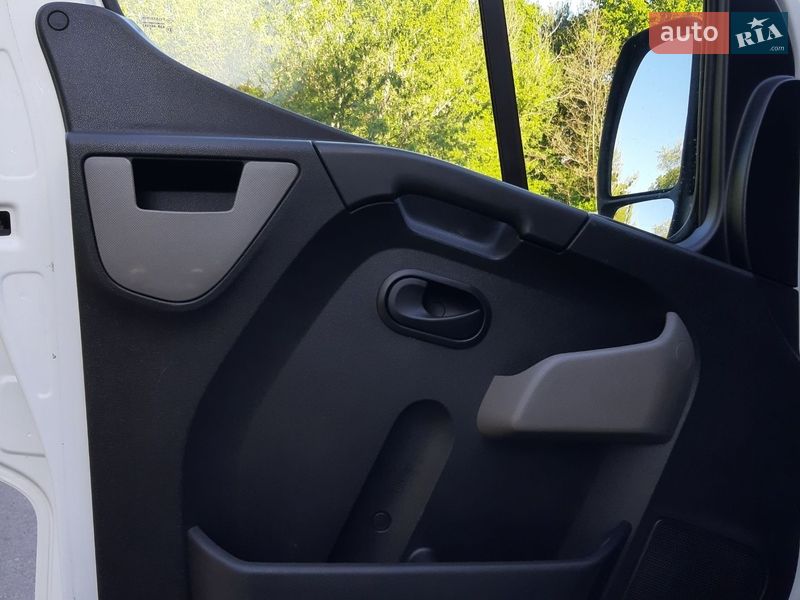 Грузовой фургон Renault Master 2018 в Полтаве