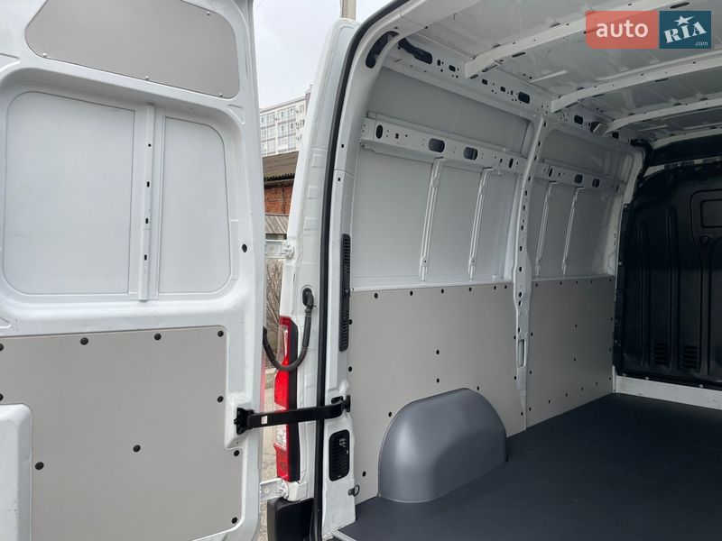 Вантажний фургон Renault Master 2021 в Києві фото 8 Вантажний фургон Renault Master 2021 в Києві