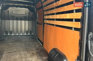 Грузовой фургон Renault Master 2019 в Львове