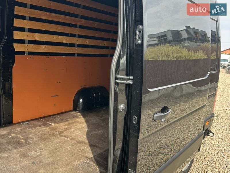 Грузовой фургон Renault Master 2019 в Львове