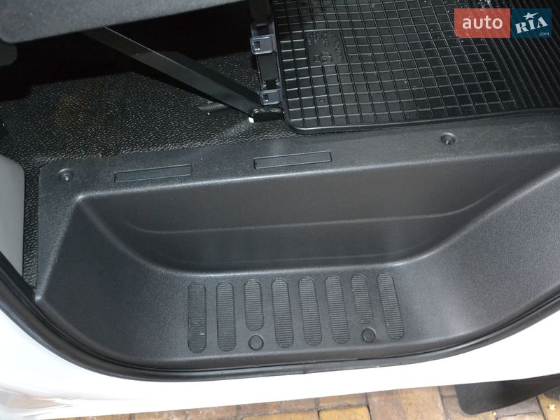 Грузовой фургон Renault Master 2021 в Полтаве фото 29 Грузовой фургон Renault Master 2021 в Полтаве