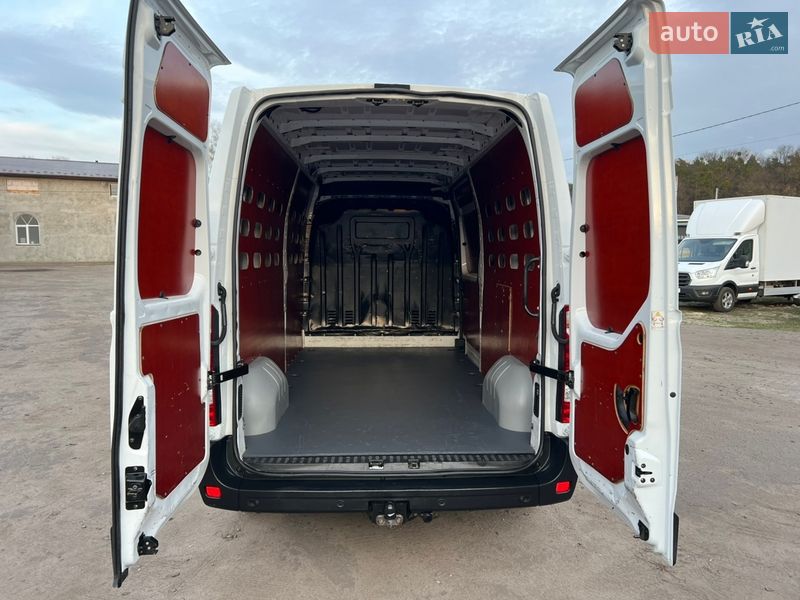 Вантажний фургон Renault Master 2021 в Радивиліві