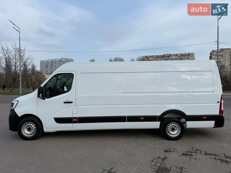 Грузовой фургон Renault Master 2022 в Киеве