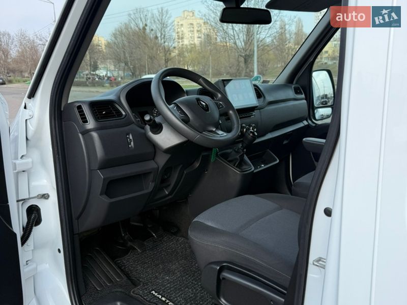 Грузовой фургон Renault Master 2022 в Киеве