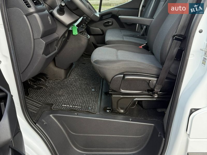 Грузовой фургон Renault Master 2022 в Киеве